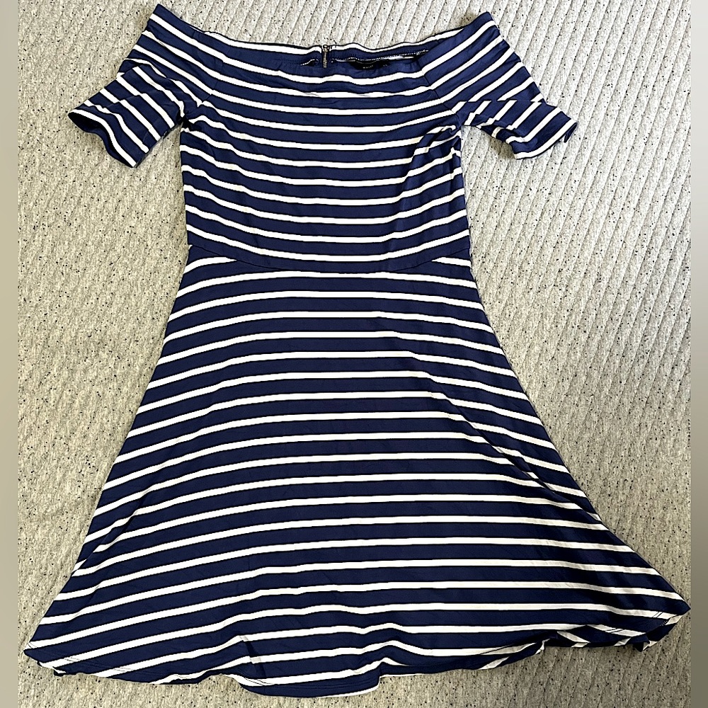 White House Black Market Navy and White Striped Boatneck Dress size XS
